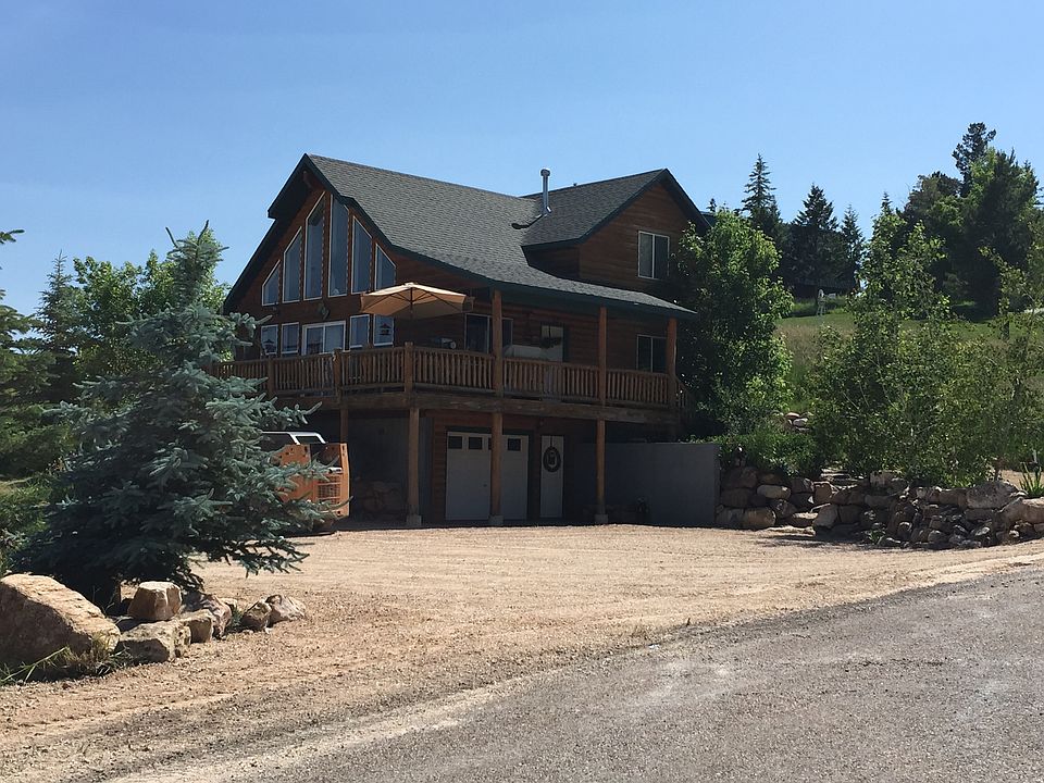 1st image of 9 Bear Dr