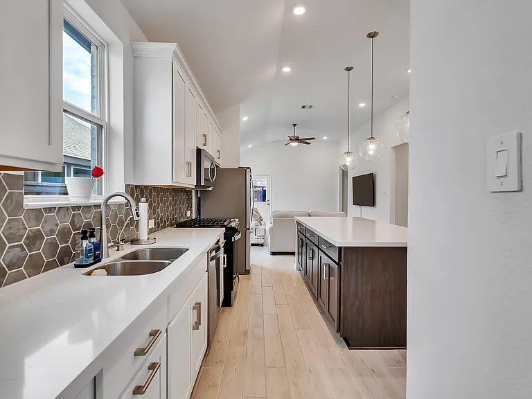21143 Austin Chalk Dr — Photo 9