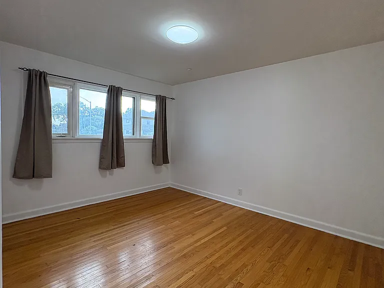 315 Matheson Ave — Photo 5