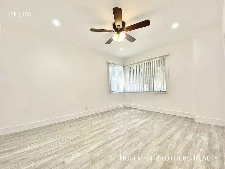 115 S Carondelet St #6 — Photo 15