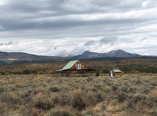 81 E Mountain Shadows Dr, Lasal, UT 84530