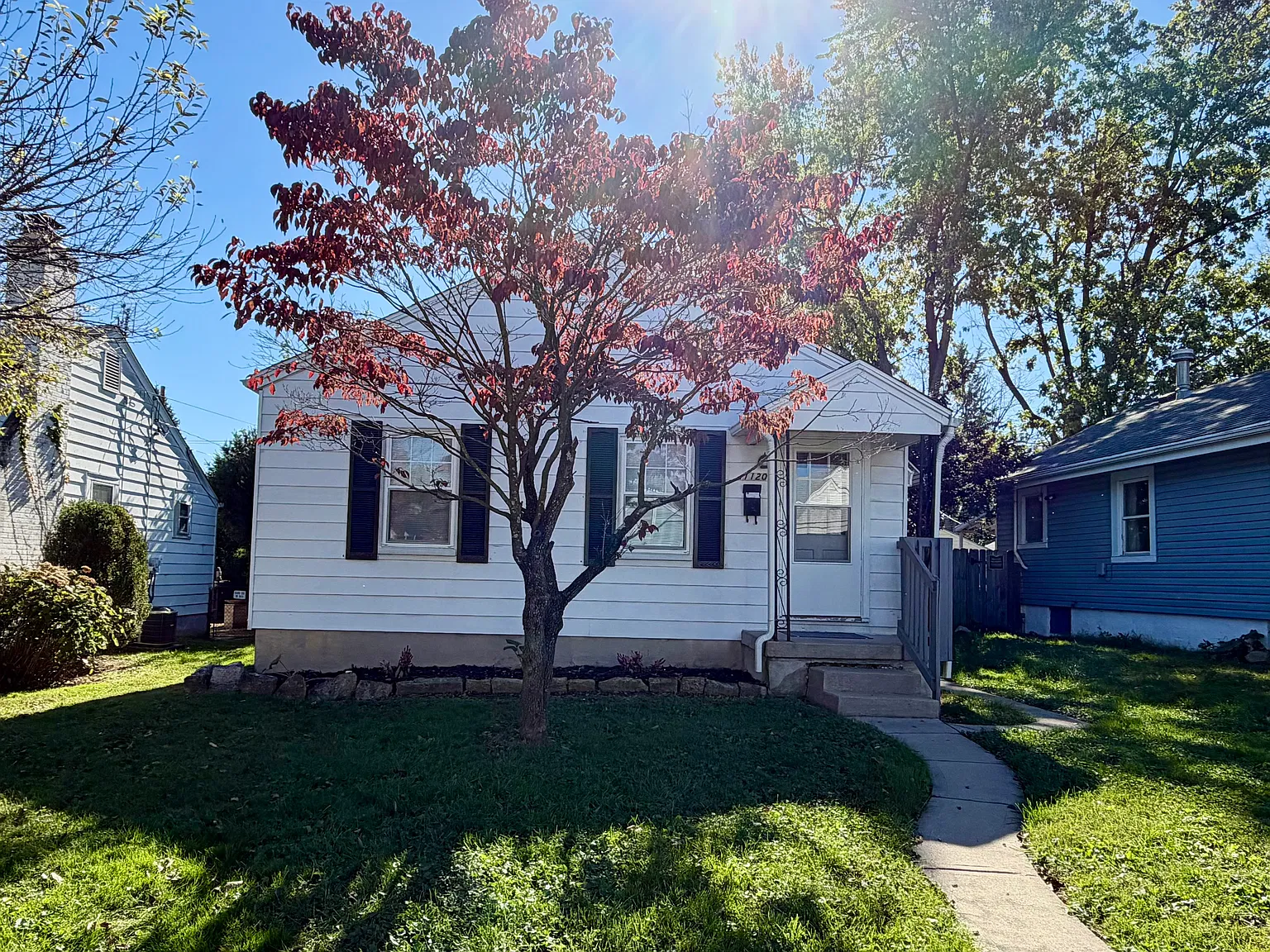 2 bed, 720 sqft, $1,275 — Photo 1