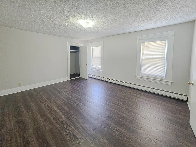 343 Auburn St #3 — Photo 10