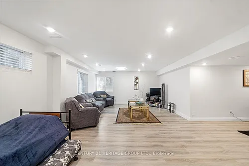47 Stollar Blvd #BSMNT Photo 1