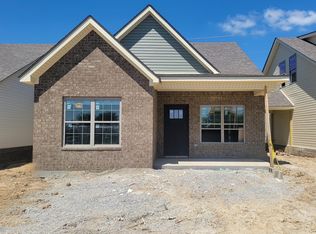 204 Harvest Park Dr, Berea, KY 40403