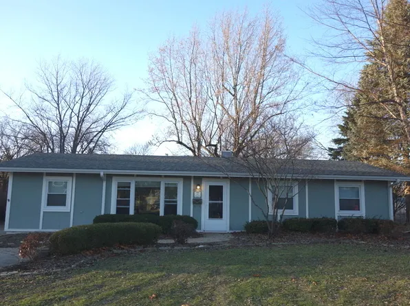 12 Marnel Rd, Montgomery, IL 60538