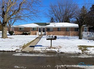 5750 Winona Dr, Toledo, OH 43613