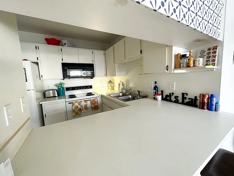 606 S Albany Ave #3 — Photo 9