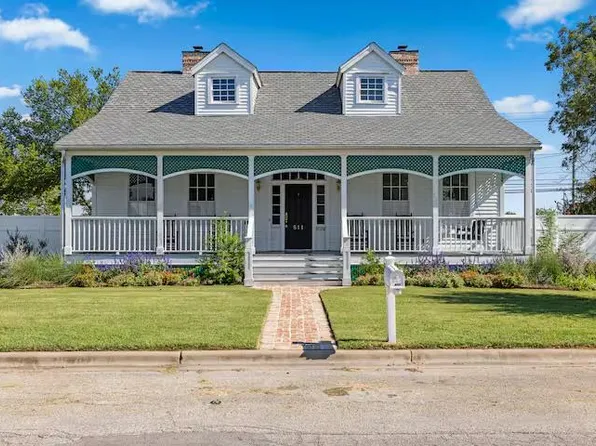 811 E Hempstead St, Giddings, TX 78942