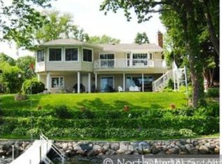 3409 Kings Point Rd, Excelsior, MN 55331