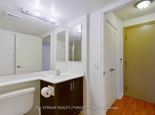 70 Town Centre Ct #518, Toronto, ON M1P 0B2