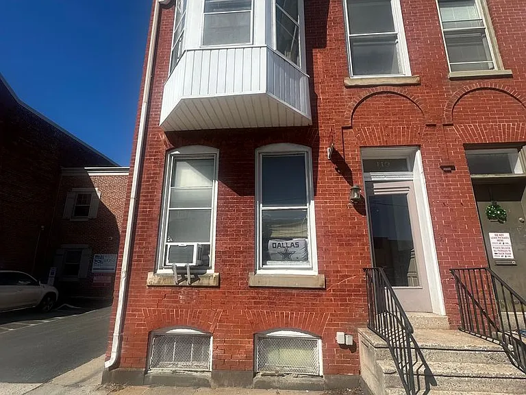 113 E Philadelphia St — Photo 1