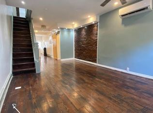 1040 Cantrell St, Philadelphia, PA 19148