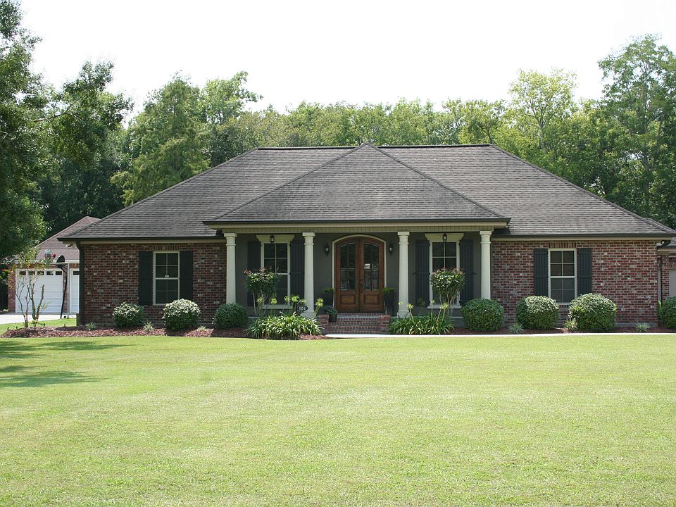 1st image of 106 Saint George Cir