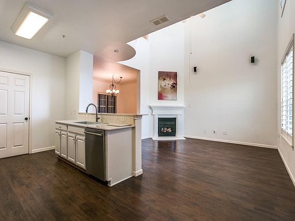 5th image of 612 Mozart Way
