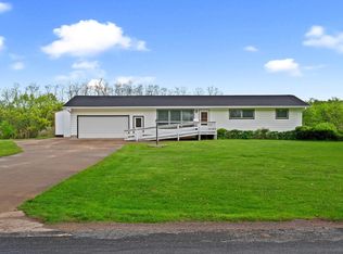 W24656 Park Rd, Trempealeau, WI 54661