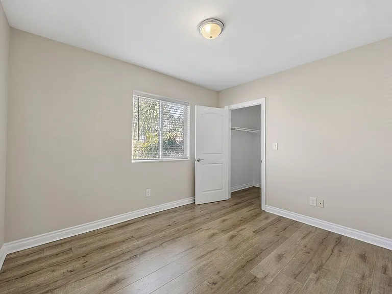 872 N Edgemont St #8721 — Photo 13