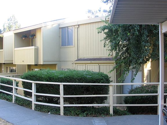 3rd image of 1333 N Camino Alto Unit 204