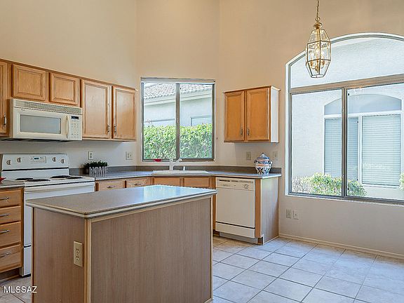 4th image of 38998 S Serenity Ln