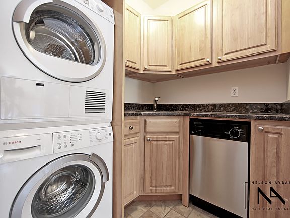 2nd image of 229 5th Ave APT 6