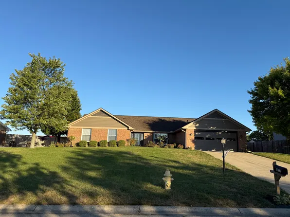 2437 Spicer Dr, Dayton, OH 45431