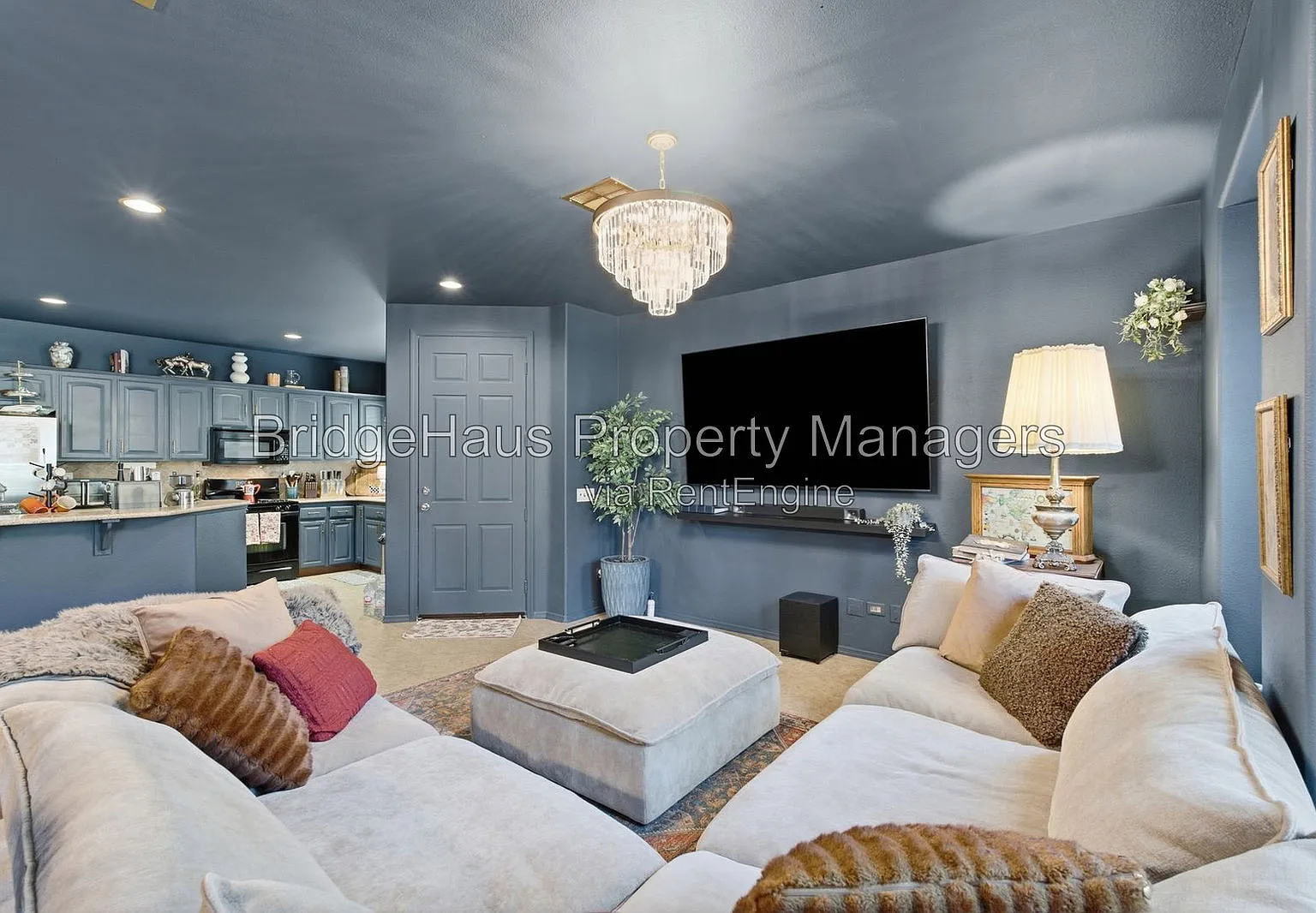 3 bed, 3.0 bath, 1500 sqft, $3,600 — Photo 1