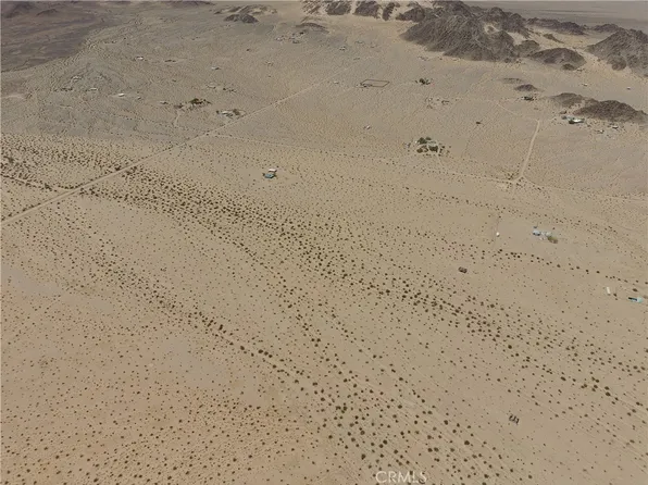 3400 Godwin Rd, Twentynine Palms, CA 92277