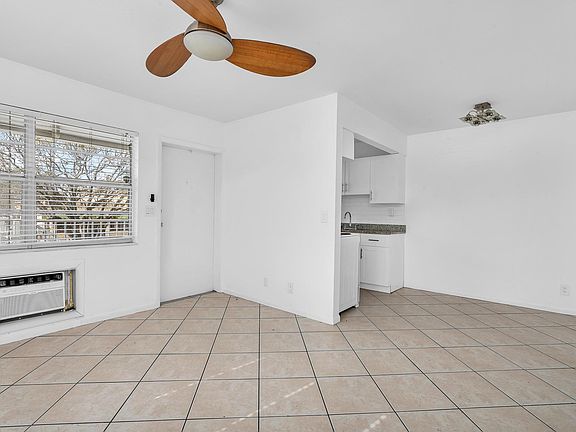 2nd image of 616 Lucerne Ave APT 16