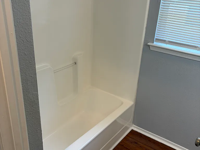 6323 W Adams St — Photo 13
