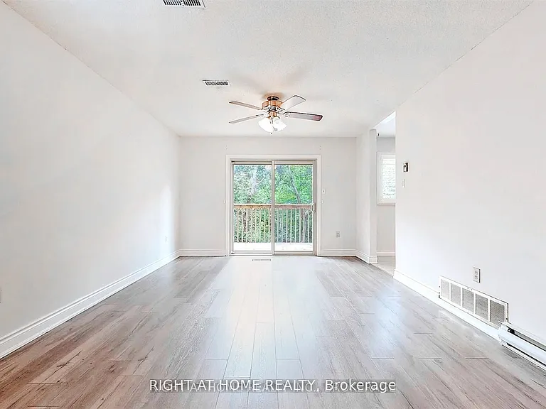 20 Evergreen Ct #3 — Photo 5