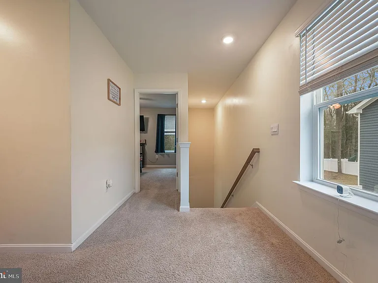 504 Currant Cir — Photo 23