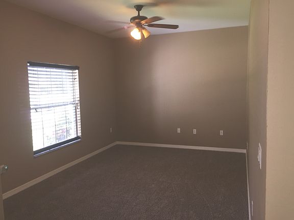 3rd image of 4437 Balsey St
