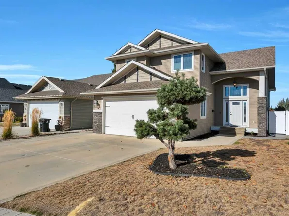 25 S Cascade St, Blackfalds, AB T4M 0A8