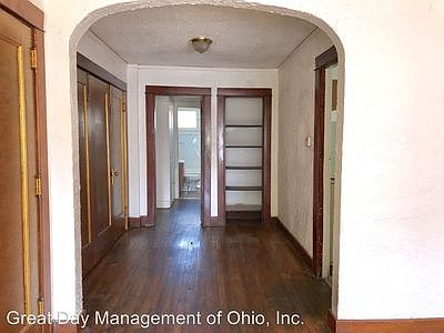 2nd image of 2806 N Main St APT 1