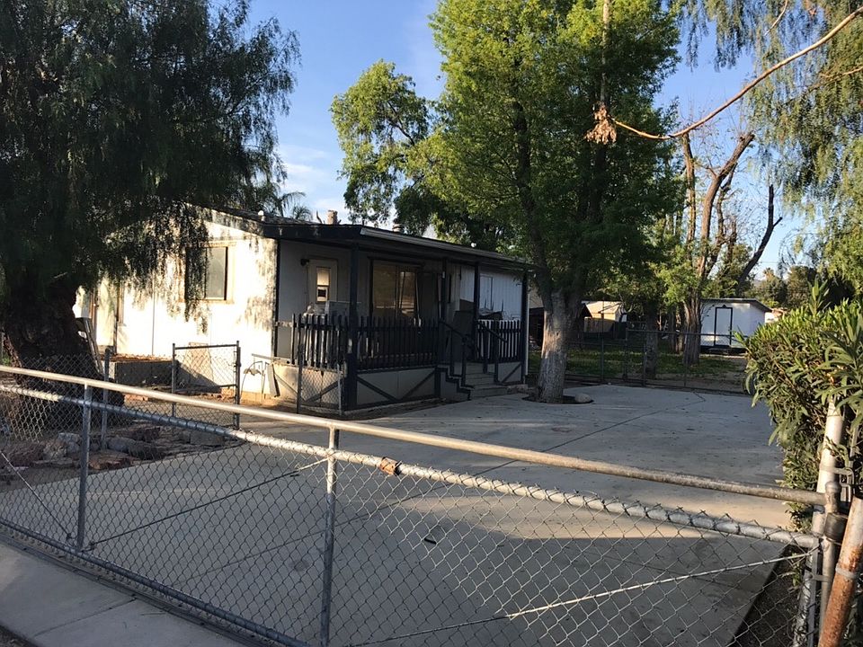 2nd image of 21410 Darby St