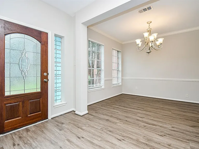 5523 Poundstone Ct — Photo 4
