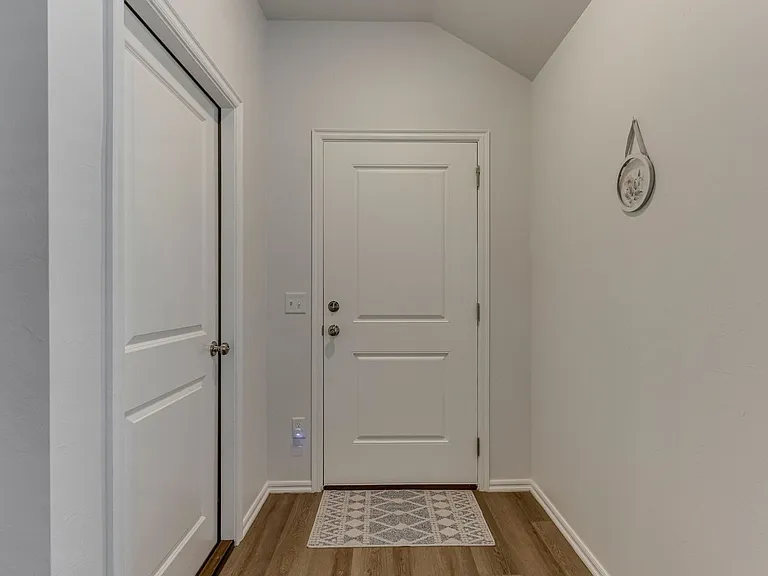 11606 Mackenzie Way — Photo 27
