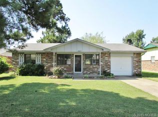 2803 Circle Dr, Muskogee, OK 74403