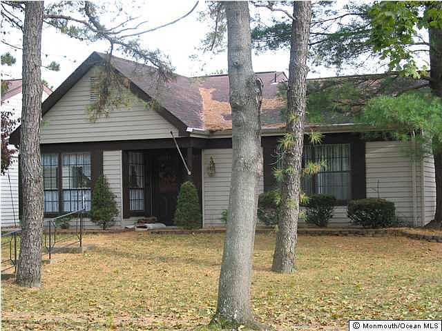 1st image of 533 Warwick Court #B