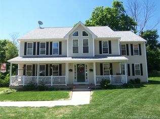28-30 Seth Dr, Naugatuck, CT 06770