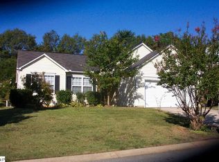 16 Appleton Ln, Mauldin, SC 29662