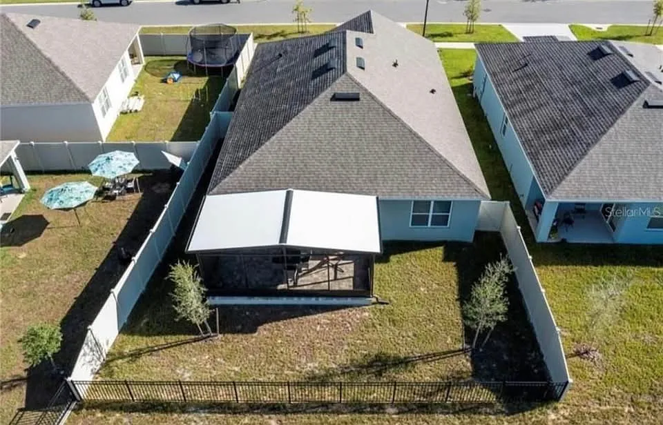 513 Nicken Grove - 1 — Photo 3