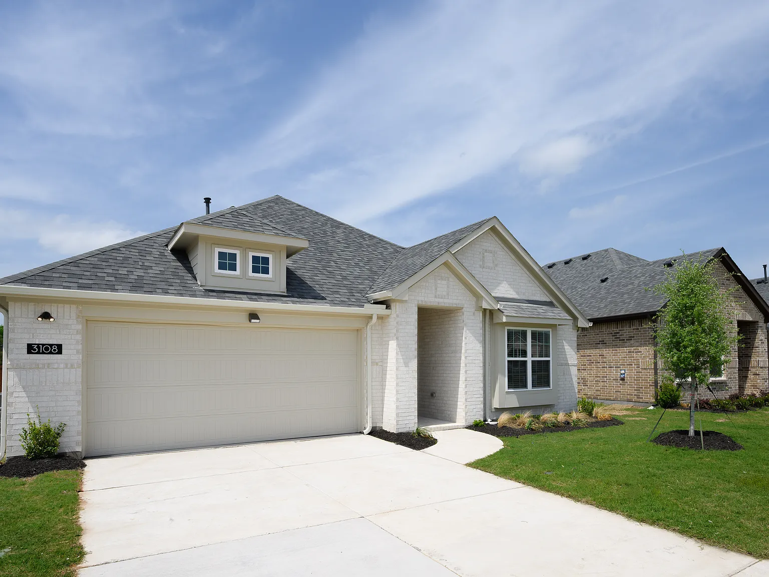 3 bed, 1800 sqft, $2,250 — Photo 3