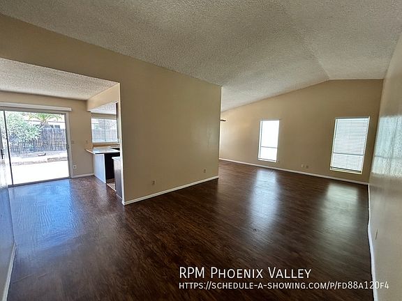 2nd image of 5215 W Poinsettia Dr