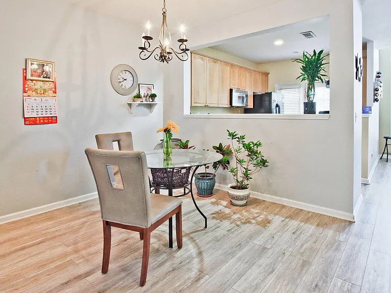 2384 Suwanee Pointe Dr — Photo 7