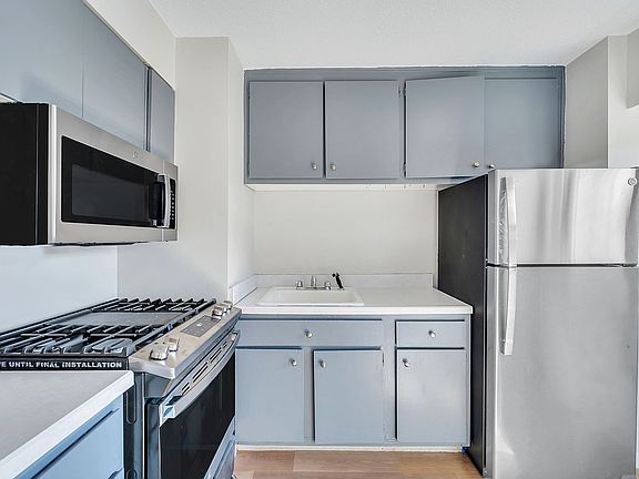 5th image of 609 Columbus Ave APT 8F