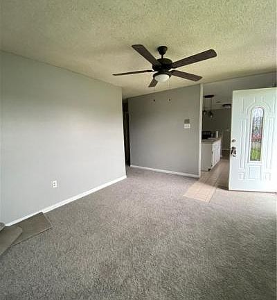 3rd image of 2736 Dove Ave