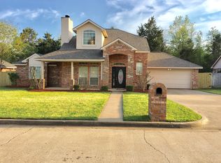 808 Hummingbird Ln, Whitehouse, TX 75791