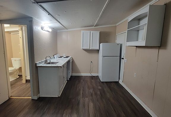 5th image of 2826 Friendly Ln #8