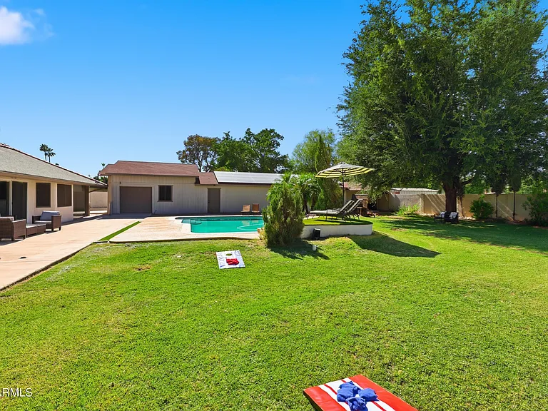10432 W Avalon Dr — Photo 32